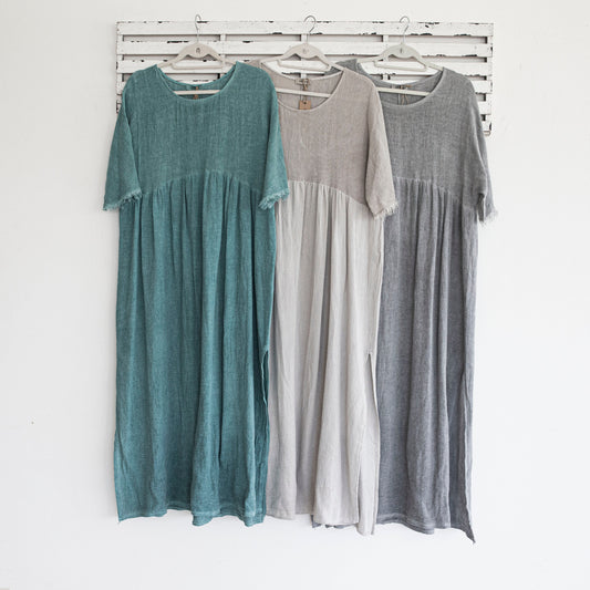 Grey woven linen long dress with round neck and frayed sleeves and slits