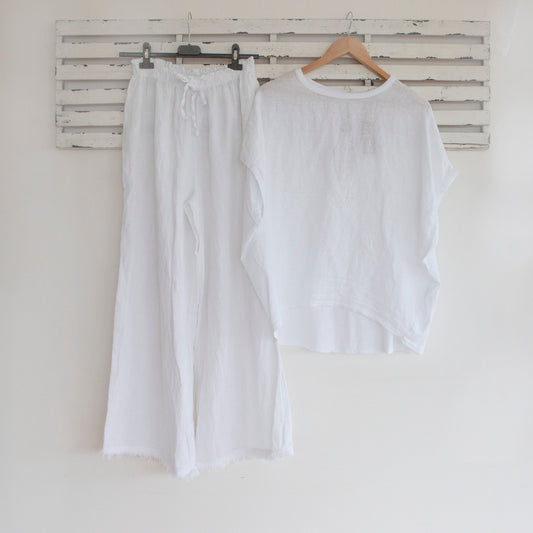 White linen short sleeve top with cotton back