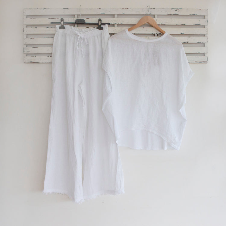 White linen short sleeve top with cotton back