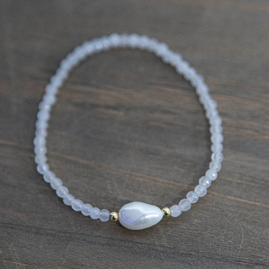 Crystal and pearl bracelet