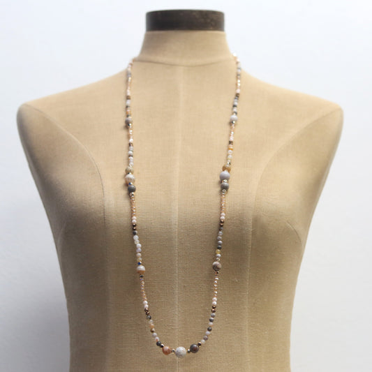 Long natural stone necklace with agate and crystal and gold with magnetic clasp